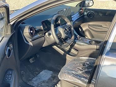 rx 560: BYD E2: 2025 г., Электромобиль, Хэтчбэк — 6