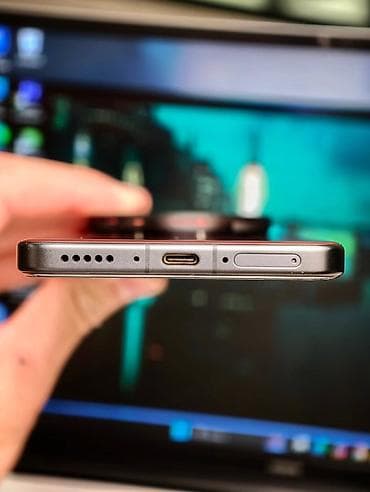 ulcool v36 купить: Vivo X200 Ultra, Б/у, 512 ГБ, цвет - Красный, 2 SIM — 8