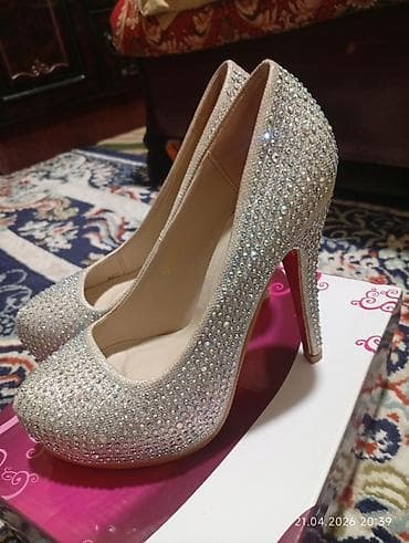 Туфли, 35.5, 4F, Новый, цвет - Серебристый, Самовывоз