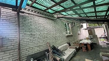 Куплю дом: 🏡 Продаётся большой 4-комнатный дом в районе Маяк 📍 Участок — 7 соток — 4