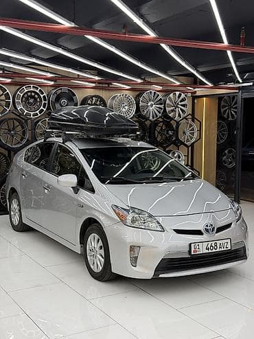 Унаа: Toyota Prius: 2014 г., 1.8 л, Автомат, Гибрид, Универсал — 3