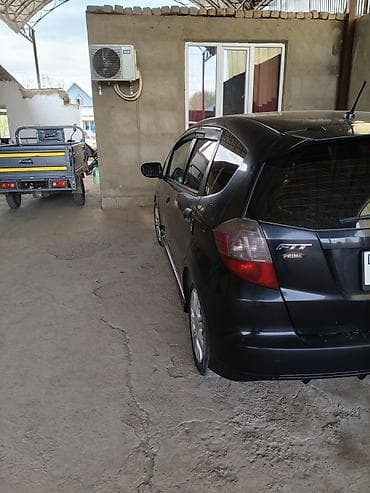 кондидер: Honda Fit: 2010 г., 1.5 л, Автомат, Бензин, Хэтчбэк — 6