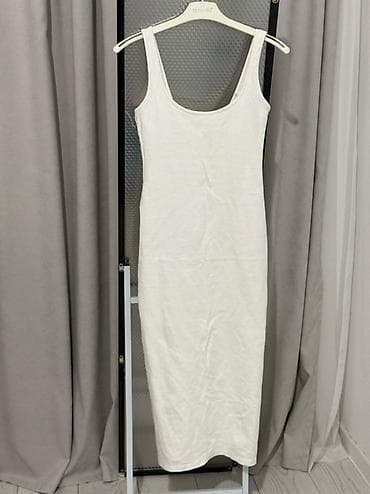 Личные вещи: Zara, BERSHKA, HM, BONNITTO Платья женские Все платья в отличном — 6