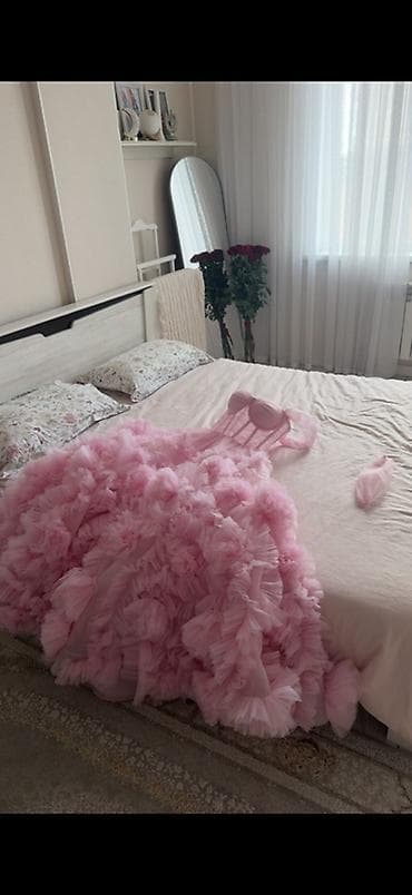 Вечернее платье, Пышное, Длинная модель, Фатин, Без рукавов, Корсет, S, M