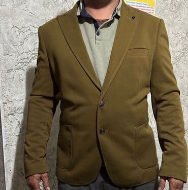 классические мужские куртки: Мужской пиджак, цвет оливково‑коричневый (хаки). - Классический крой — 3