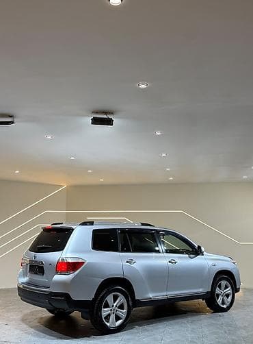 Toyota Highlander: 2011 г., 3.5 л, Автомат, Бензин, Кроссовер — 3