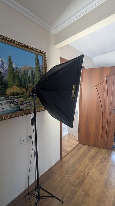 плёночные фотоаппараты: Продаю софтбокс 
Все работает 
Три режима есть — 1