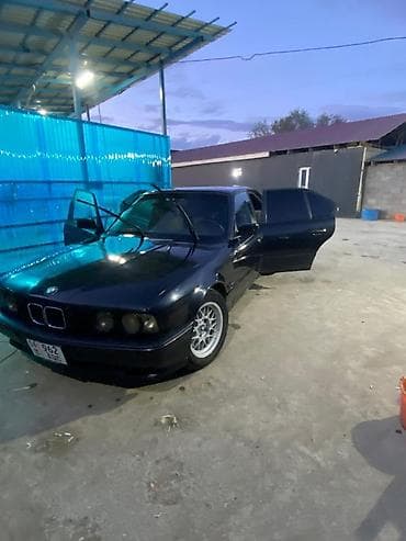 lada 2113: BMW 525: 1991 г., 2.5 л, Механика, Бензин, Седан — 2