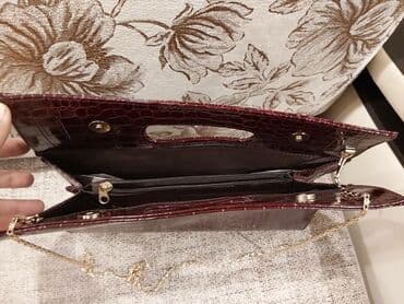 Наручные часы: СУМКА-КЛАТЧ НОВЫЙ ЛАКИРОВАННАЯ ЦВЕТ БАРДОВЫЙ, 1200С — 3