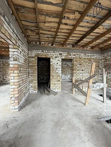 дома в кочкорке: 🏡 Продаётся 5-комнатный дом 📍 Адрес: г.Ош Кызыл-Байрак, ул. Сары Зоо — 2