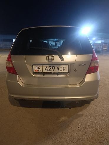 Honda: Honda Fit: 2002 г., 1.3 л, Вариатор, Бензин, Минивэн — 2