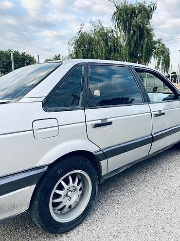 фоль: Volkswagen Passat: 1989 г. — 3