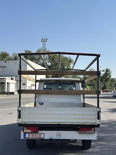 Унаа: Жеңил жүк ташуучу унаа, Mercedes-Benz, Дубль, 1,5 т, Колдонулган — 4