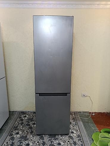 Техника и электроника: Холодильник Indesit, Б/у, Двухкамерный, Total no frost, 60 * 200 * 60 — 2