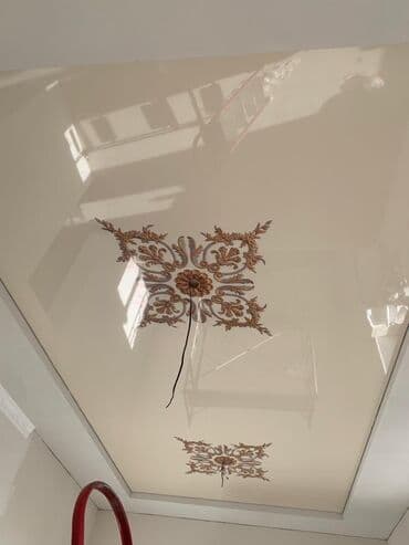 столы для офиса: Монтаж потолков, Монтаж потолочных плинтусов Больше 6 лет опыта — 5