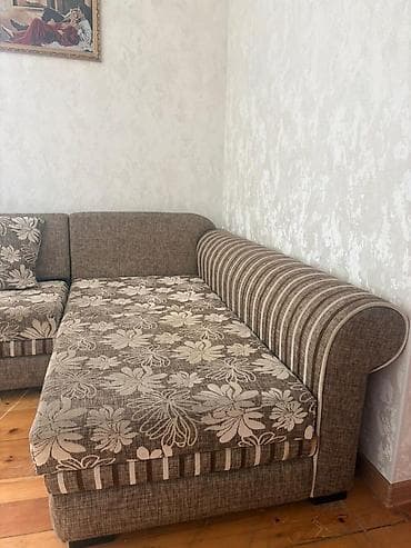 Угловые диваны: Угловой диван, C подушками — 3