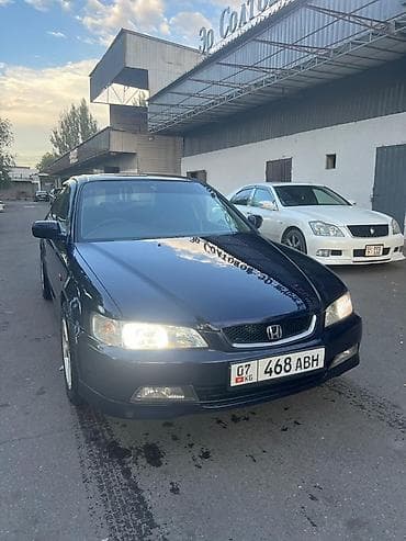 зеркело: Honda Accord: 2000 г., Автомат, Бензин, Седан — 7