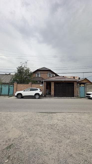 Продается кирпичный дом в районе ТЦ Таатан 📍 Район школы №115, рядом
