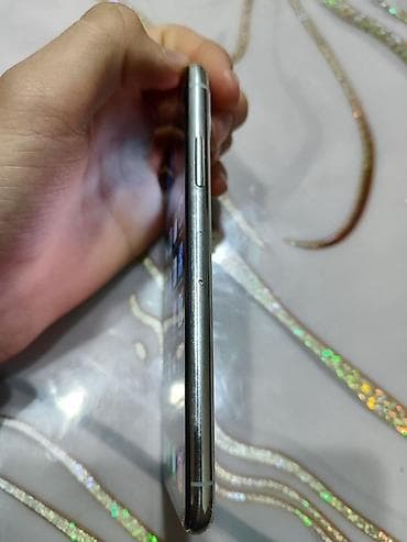 Apple iPhone: IPhone X, 64 ГБ, Серебристый — 2