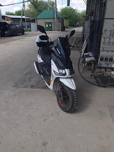 16 lt: Макси-скутер 150 куб. см, Бензин, Новый — 3