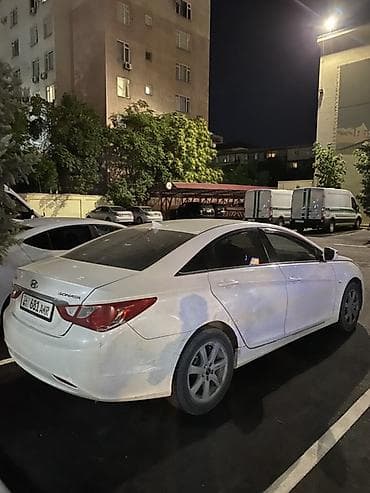 Hyundai Sonata: 2012 г., Автомат, Бензин, Седан — 2