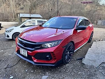 Продажа авто: Honda Civic: 2017 г., 1.5 л, Механика, Бензин, Хэтчбэк — 6
