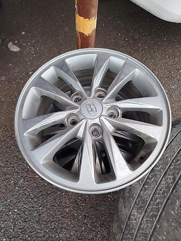 Шины и диски: Литые Диски R 16 Hyundai, Комплект, отверстий - 5 — 1