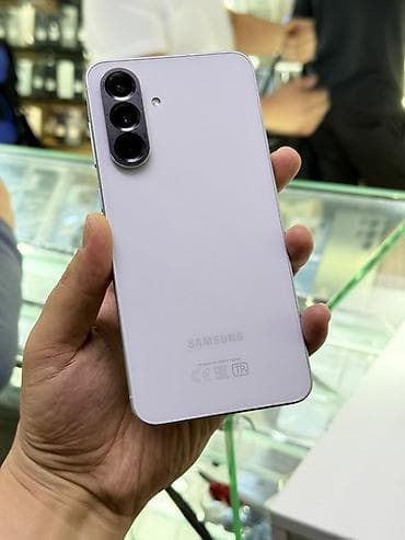 Samsung Galaxy A56 5G, Б/у, 256 ГБ, цвет - Белый, 2 SIM