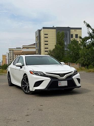 70: Toyota Camry: 2018 г., 2.5 л, Автомат, Бензин, Седан — 4