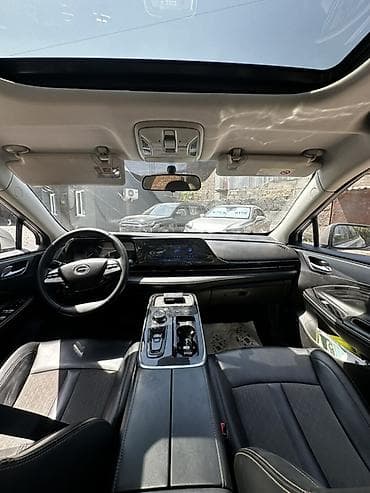 диффузор w220: GAC Aion S — электрический седан серо‑серебристого цвета. Основные — 9