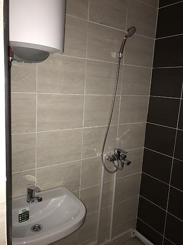 Недвижимость: 🏡 Продаётся дом (2+1) 📍 Адрес: ж/м Кара-Жыгач, первая линия, ул — 4