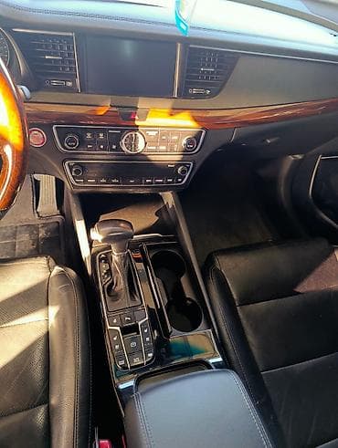 мазда антенза: Kia Cadenza: 2016 г., 2.4 л, Автомат, Бензин, Седан — 8