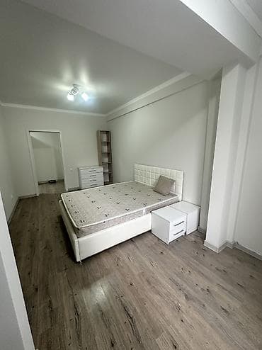 red centr: 3 комнаты, 77 м², Элитка, 3 этаж, Косметический ремонт — 6