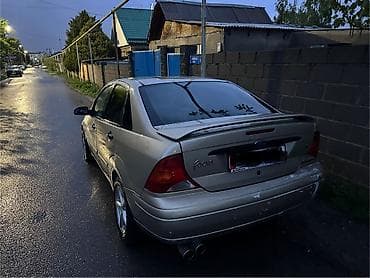 форд бусик: Ford Focus: 1999 г., 2 л, Автомат, Бензин, Седан — 4