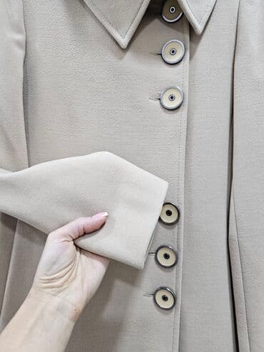 pull bear: Продам пальто в идеальном состоянии Размер S Очень качественное — 3