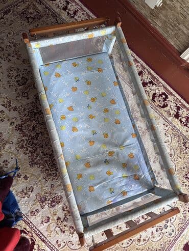 детская кроватка бу: Люлька, Б/у, Колыбель, Переноска, Качалка, Дерево, цвет - Коричневый, Самовывоз, Платная доставка — 1