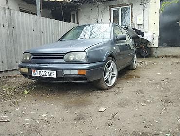 b class: Volkswagen Golf: 1993 г., 1.9 л, Ручные, Дизель, Хэтчбэк — 1