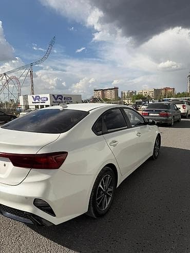 передний бампер ист: Kia K3: 2022 г., 1.6 л, Автомат, Бензин, Седан — 5