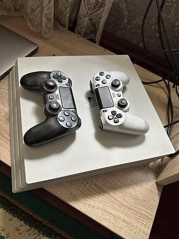 пс 3 про: Sony PlayStation 4 Pro (CUH‑7xxx), цвет Glacier White 1000giga — 1