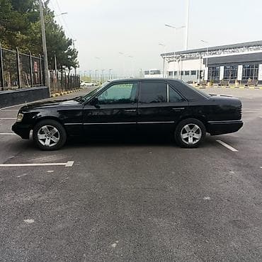 е34 530: Mercedes-Benz W124: 1993 г., 2 л, Седан — 2