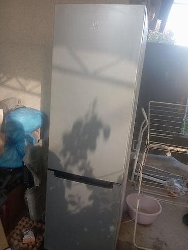 fan: Холодильник Indesit, Б/у, Двухкамерный, No frost, 60 * 196 * 60 — 1