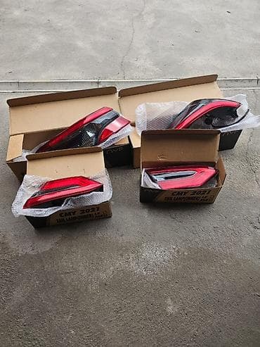 corolla e150: Комплект стоп-сигналов Toyota 2021 г., Новый, Оригинал — 1