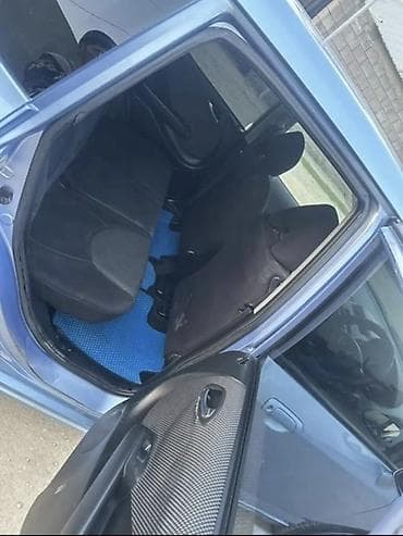 Транспорт: Honda Fit: 2003 г., Вариатор, Бензин, Хэтчбэк — 3