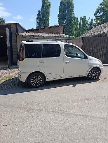 ланкрузер прадо: Toyota Yaris: 2001 г., 1.5 л, Механика, Бензин, Универсал — 2