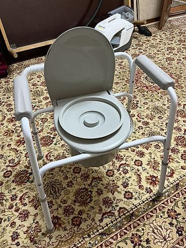 почти бесплатно: Портативный кресло-туалет (комод) для дома и ухода - Прочная стальная — 1