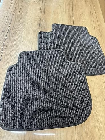 карты дверные: 2) Коврики салона Outback: - Текстильные, темно‑серый ворс с — 1