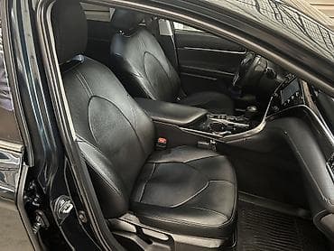 toyta: Toyota Camry: 2018 г., 2.5 л, Автомат, Гибрид, Седан — 10