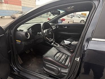 tayota progres: Kia K3: 2019 г., 1.6 л, Робот, Бензин, Хэтчбэк — 6