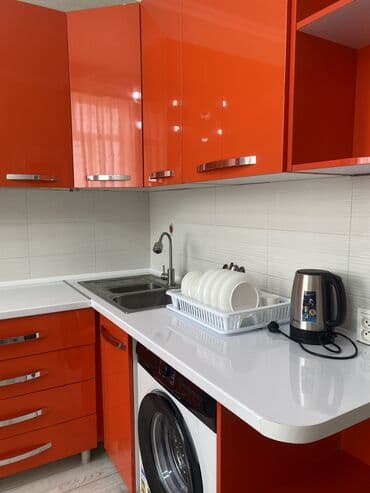 Батирлер: 2 бөлмө, Душ кабинасы, Жаздык, жууркан-төшөк каптары, Кондиционер — 2