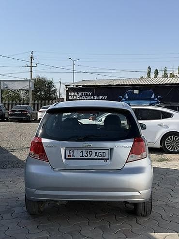 Продажа авто: Chevrolet Aveo: 2008 г., 1.4 л, Механика, Бензин, Хэтчбэк — 4